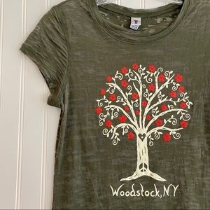 Woodstock, NY green T-shirt SIZE MEDIUM